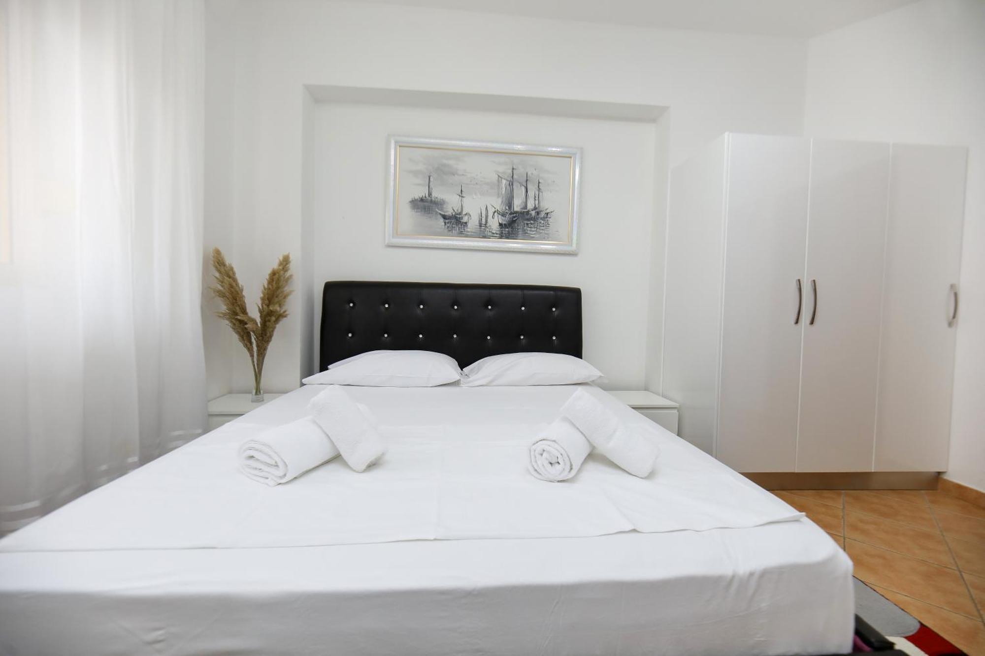 Noa Apartments Vlore Luaran gambar